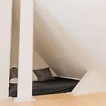 Modern 3-room Floor *