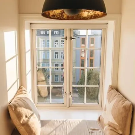 Modern 3-room Floor