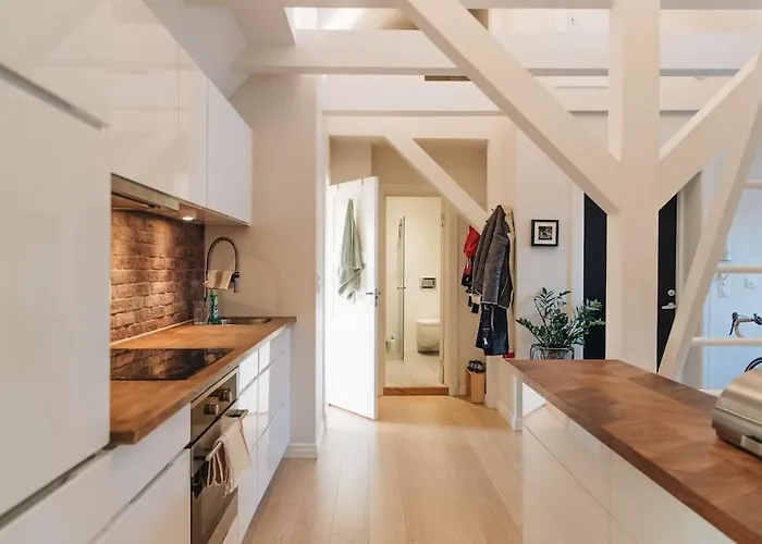 Modern 3-room Floor