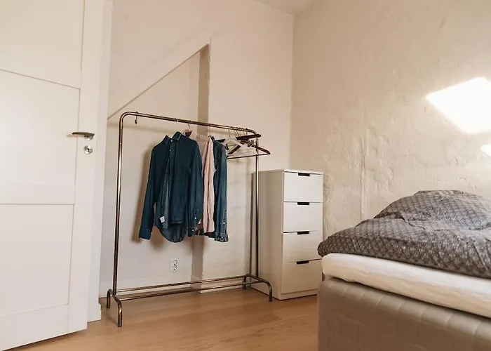 Modern 3-room Floor *