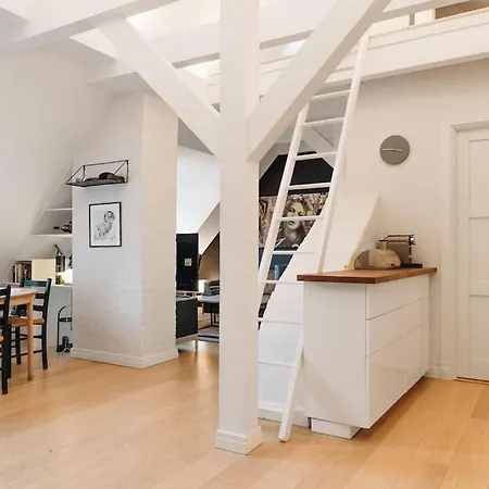 公寓 Modern 3-room Floor