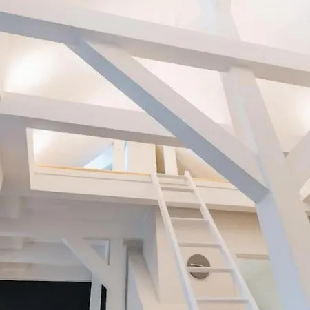 Apartman Modern 3-room Floor *
